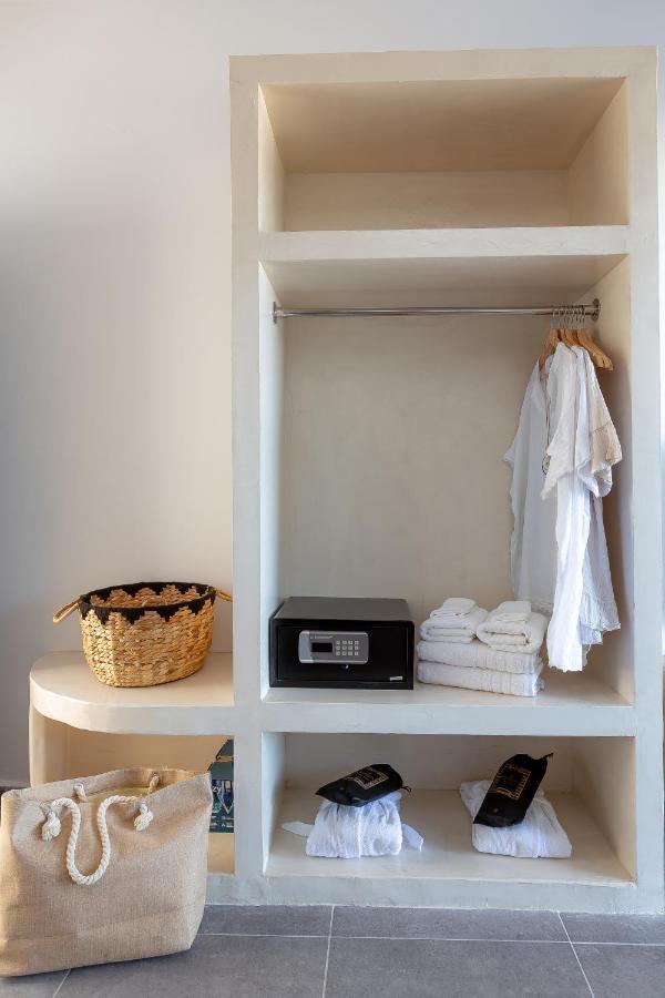 Divino Suites (Adults Only) ثيرا المظهر الخارجي الصورة